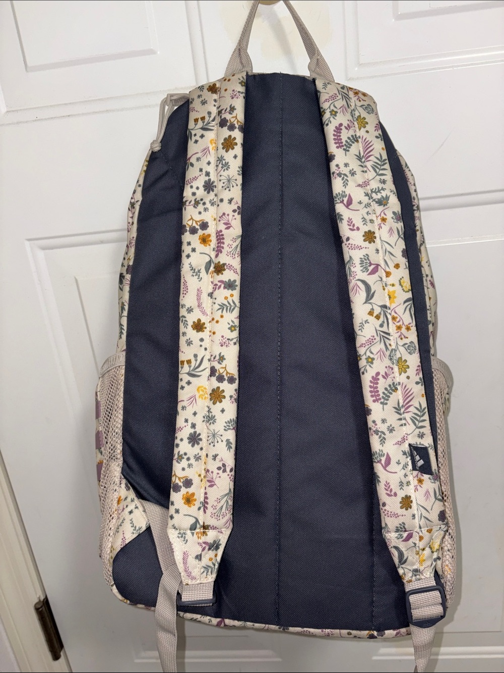 Adidas Classic 3S Stripe Woodland Floral Backpack 5.0 Laptop Sleeve - Picture 4 of 16